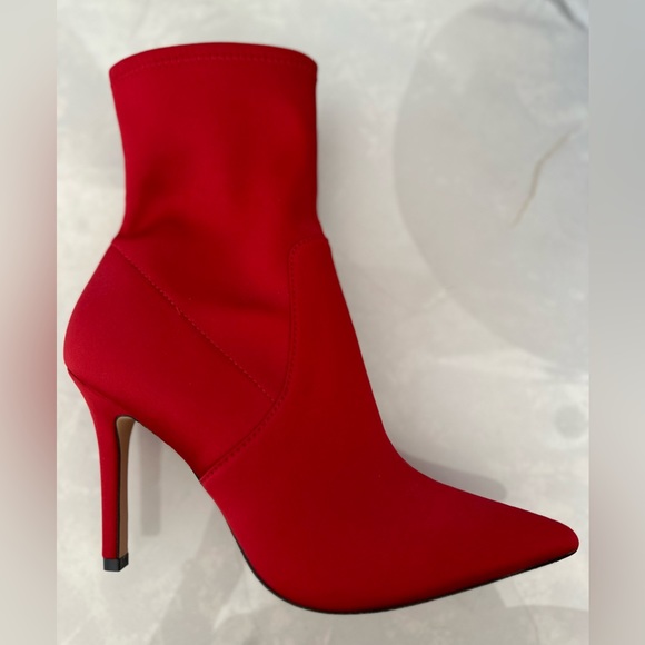 Bright red, satin booties from Aldo in a size 7.5. Never worn! - Picture 3 of 7